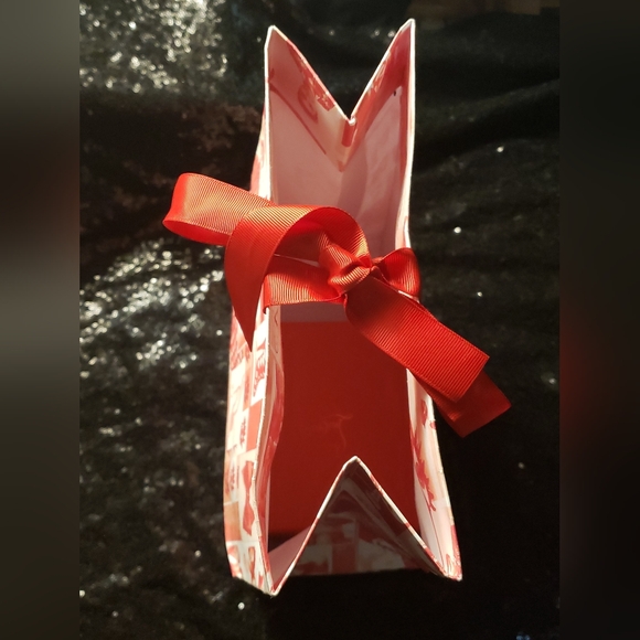 Christian Louboutin Glass Ornament with Gold Cap and Red Ribbon - Picture 8 of 8